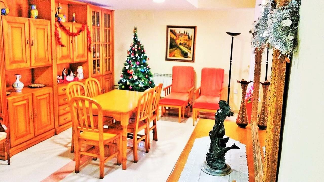 Allotjament i esmorzar Martin House &